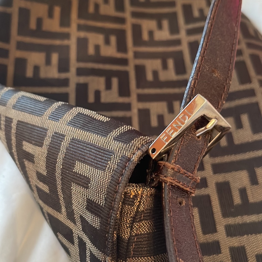 Fendi bag - Picture 4 of 5